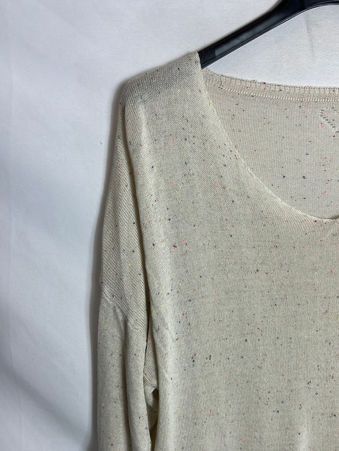 OTHER. Beige fine jersey with colored yarns. Sizes s/m