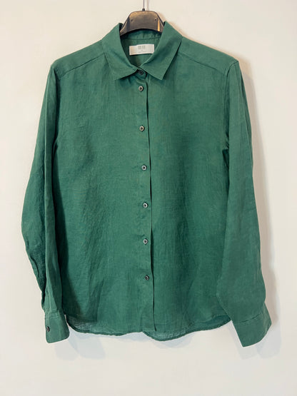 UNIQLO. Dark green linen blouse. Size XS