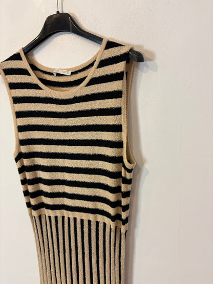 ZARA. Vestido largo textura rayas