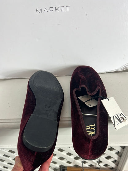 ZARA. Zapato plano terciopelo estilo slipper. T 41