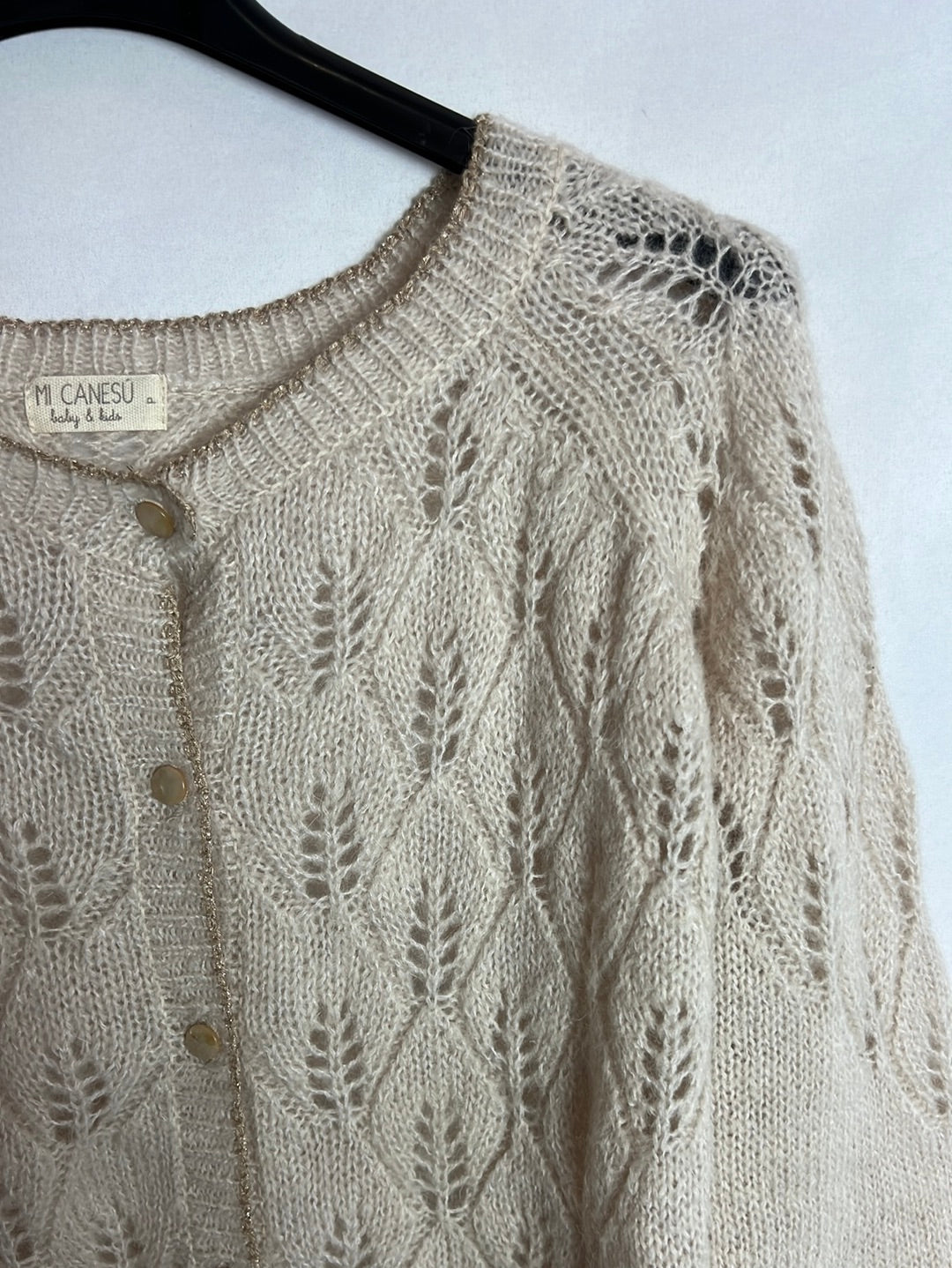 MI CANESÚ. Rebeca beige detalles dorados. T P(S/M)