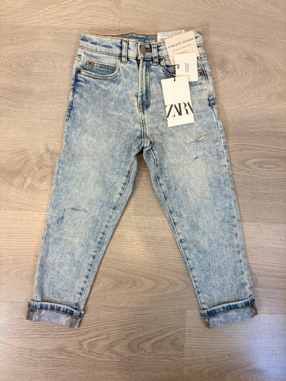 ZARA. Denim claro recto niños. T 6 años