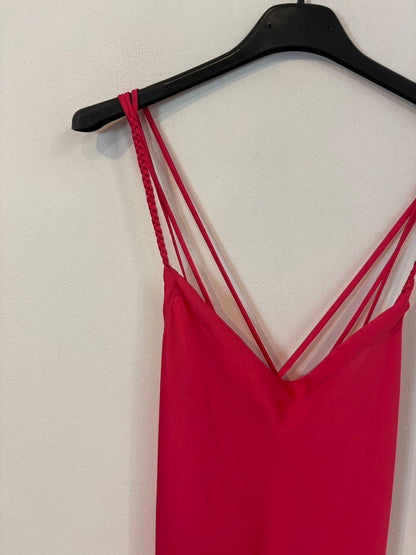 ENTRE HILO Y ALGODÓN. Vestido largo rosa satinado