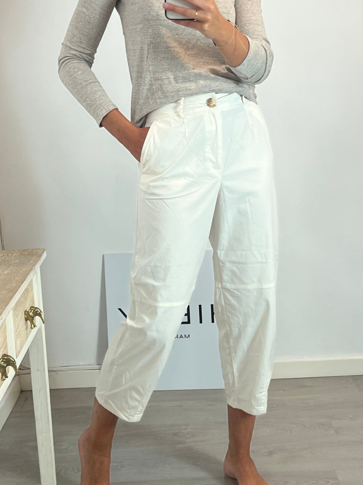 ZARA. Pantalón slouchy blanco. T S