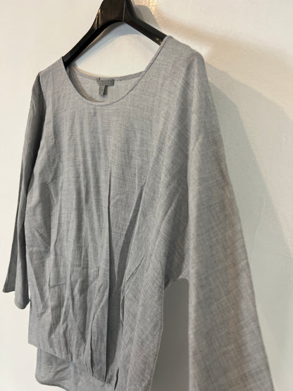 COS. Heathered grey asymmetrical blouse. Size 36