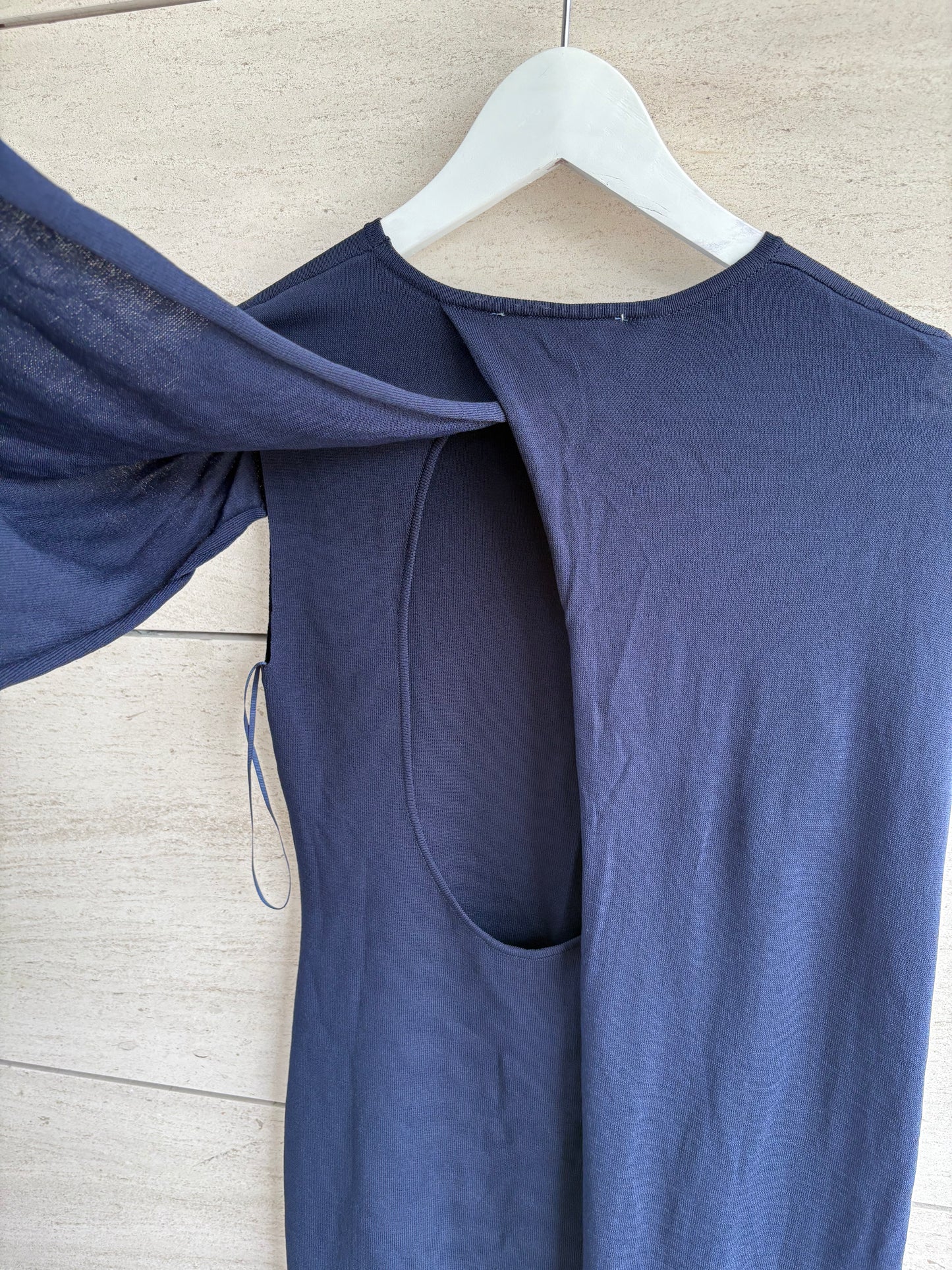 ZARA. Vestido azul mangas efecto capa. T S