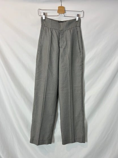 WHITE. Wide-leg houndstooth trousers. Size 34