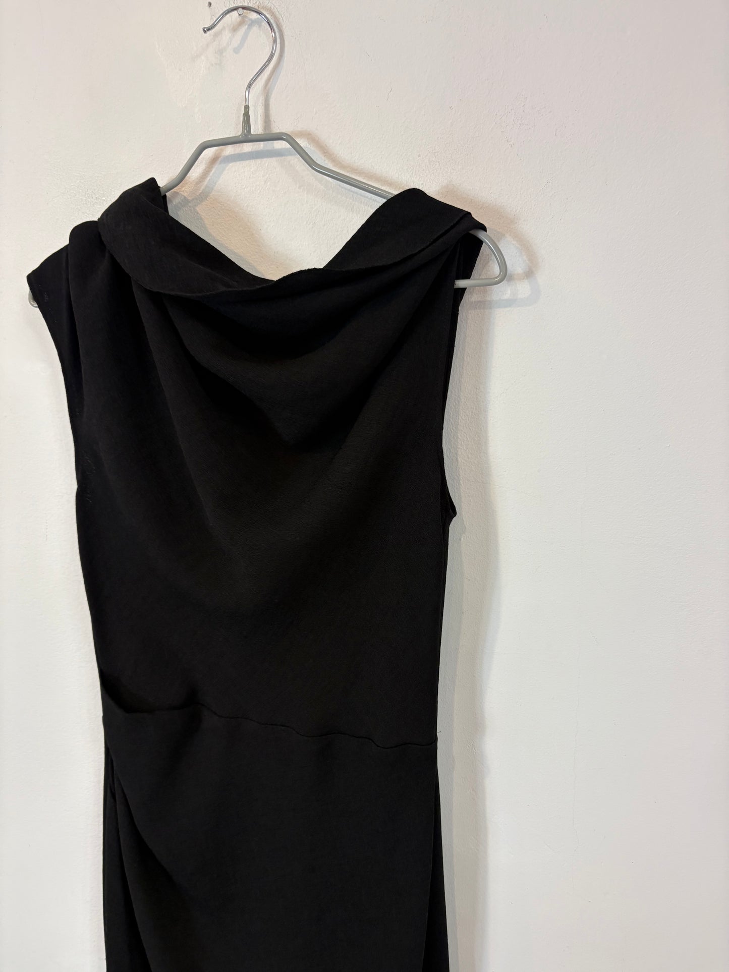 ZARA. Vestido largo negro textura