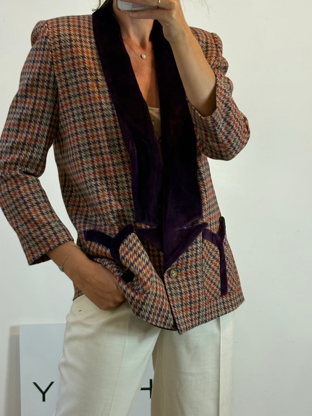 BYAN. Blazer lana cuadros solapa terciopelo