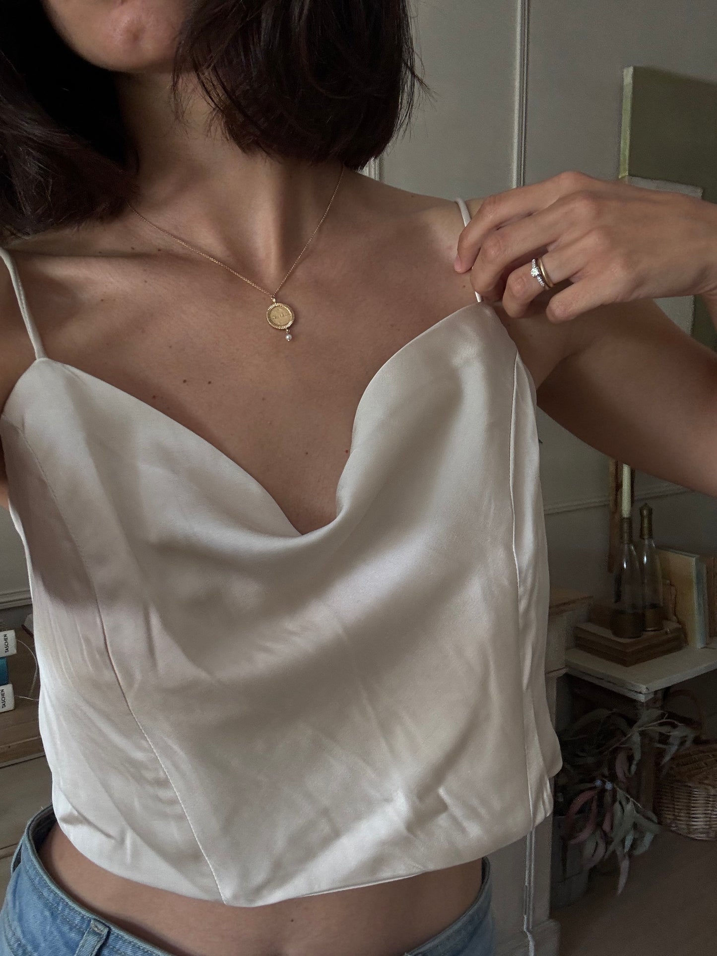 H&amp;M. Beige satin top Tm