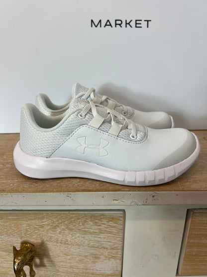 UNDER ARMOUR. Zapatillas blancas logo. T 31.5