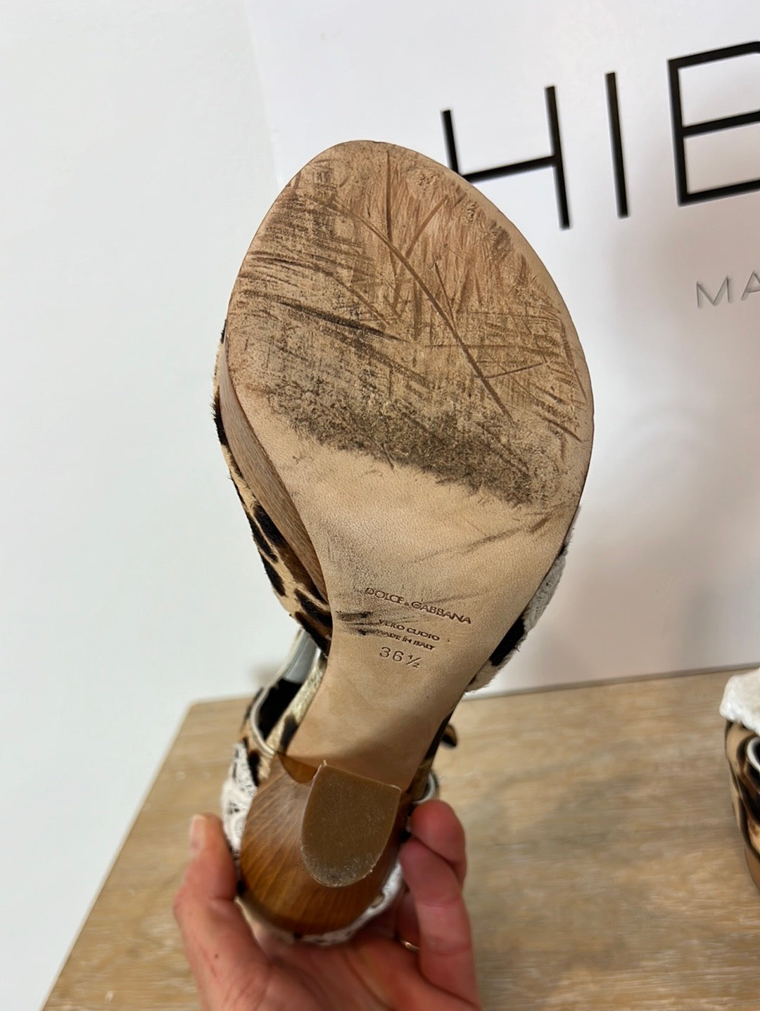 DOLCE&amp;GABBANA. Animal print and lace heels. Size 36.5