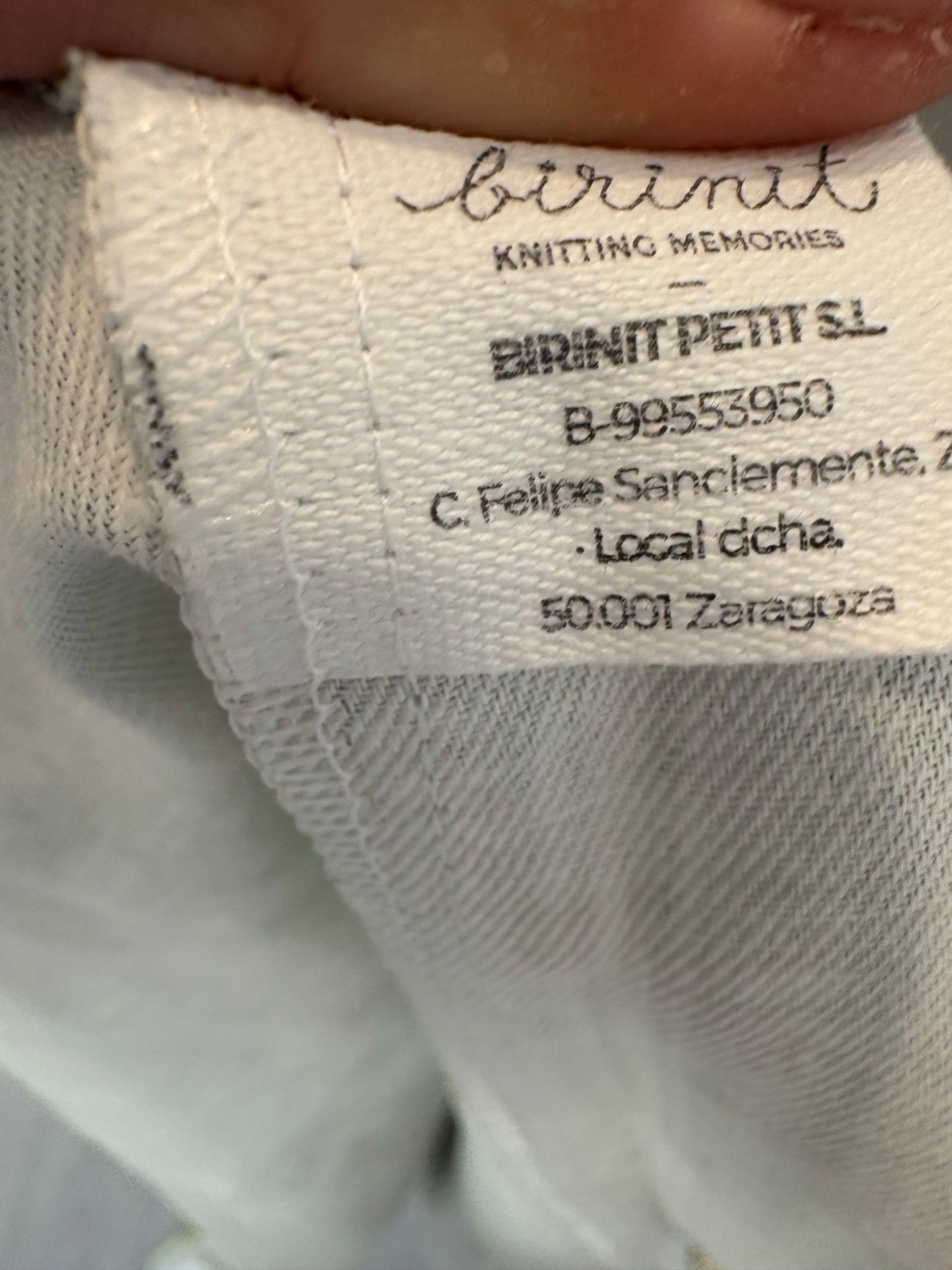 BIRINIT. Vestido largo asimétrico estampado