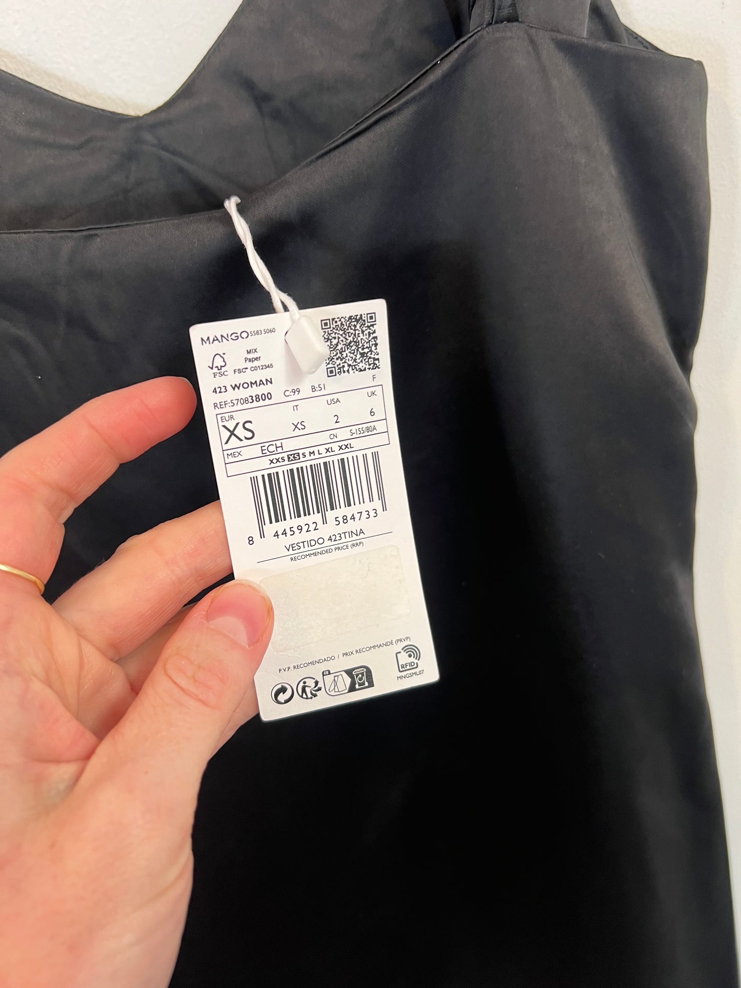 MANGO. Vestido negro lencero  T.xs