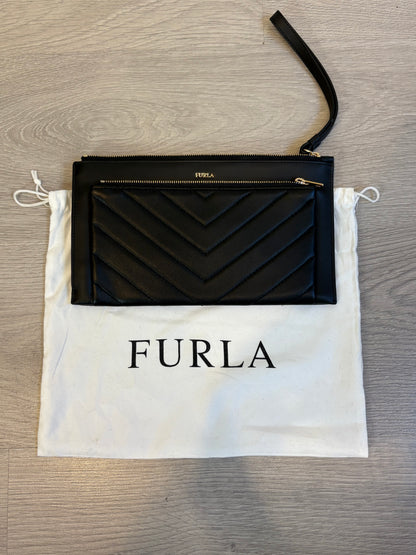 FURLA. Cartera de mano piel
