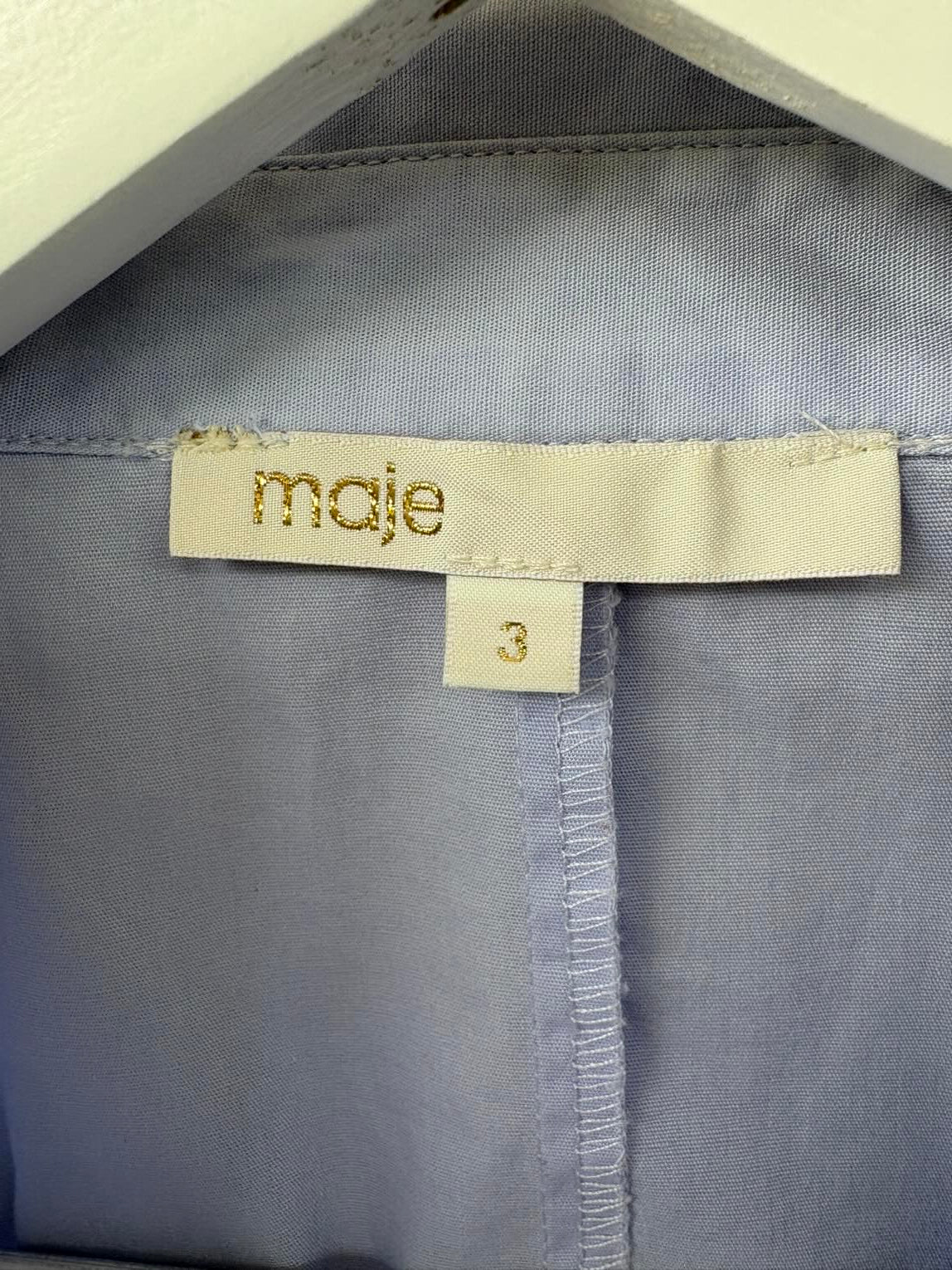 MAJE. Vestido corto detalles bordados