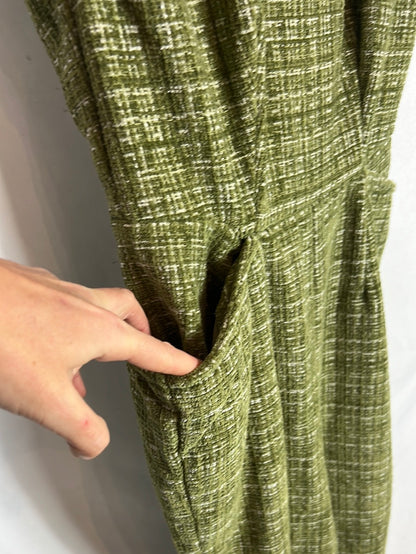 OTRAS. Mono verde jaspeado textura. T M