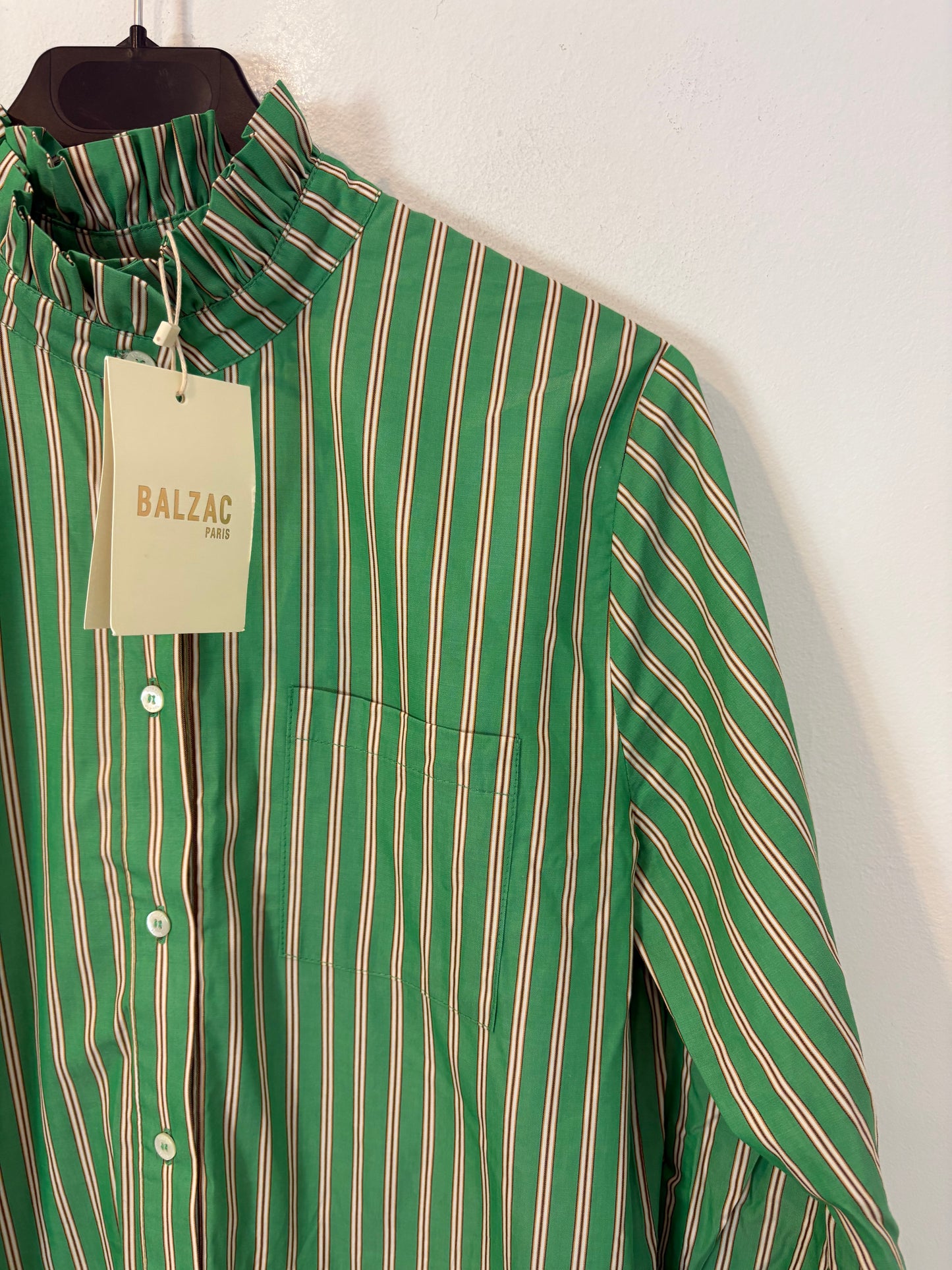 BALZAC. Mono corto verde rayas. T 34