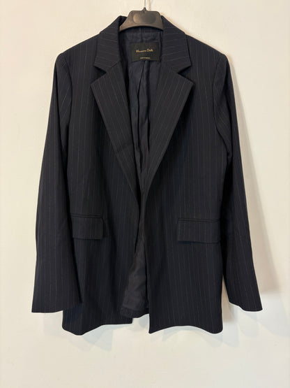 MASSIMO DUTTI. Americana negra raya diplomática