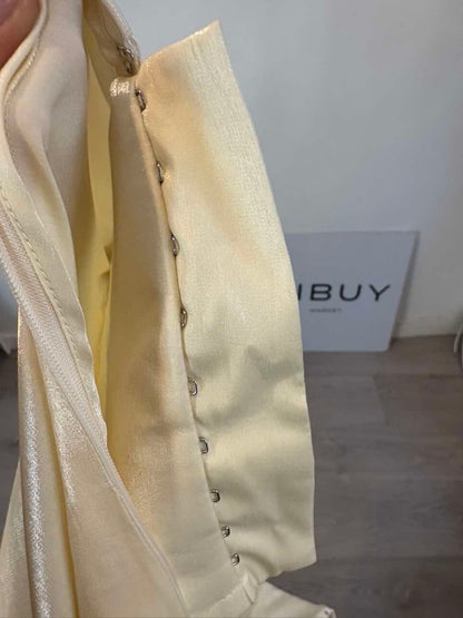 JACQUEMUS. Vestido midi coctel