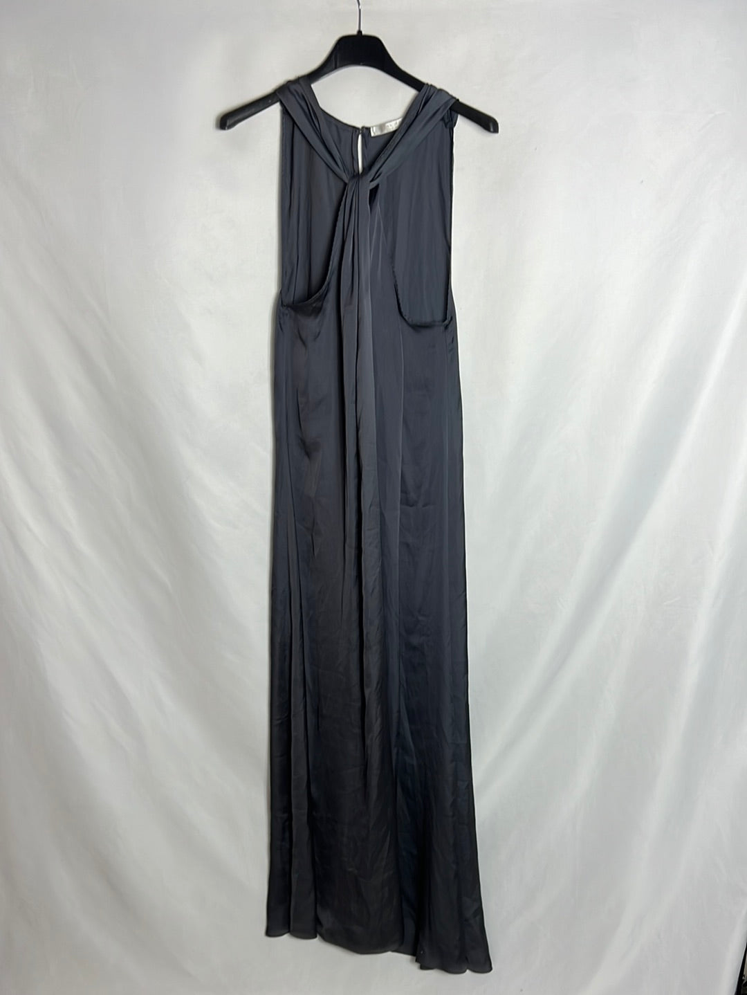 ZARA. Vestido midi gris satinado. T M