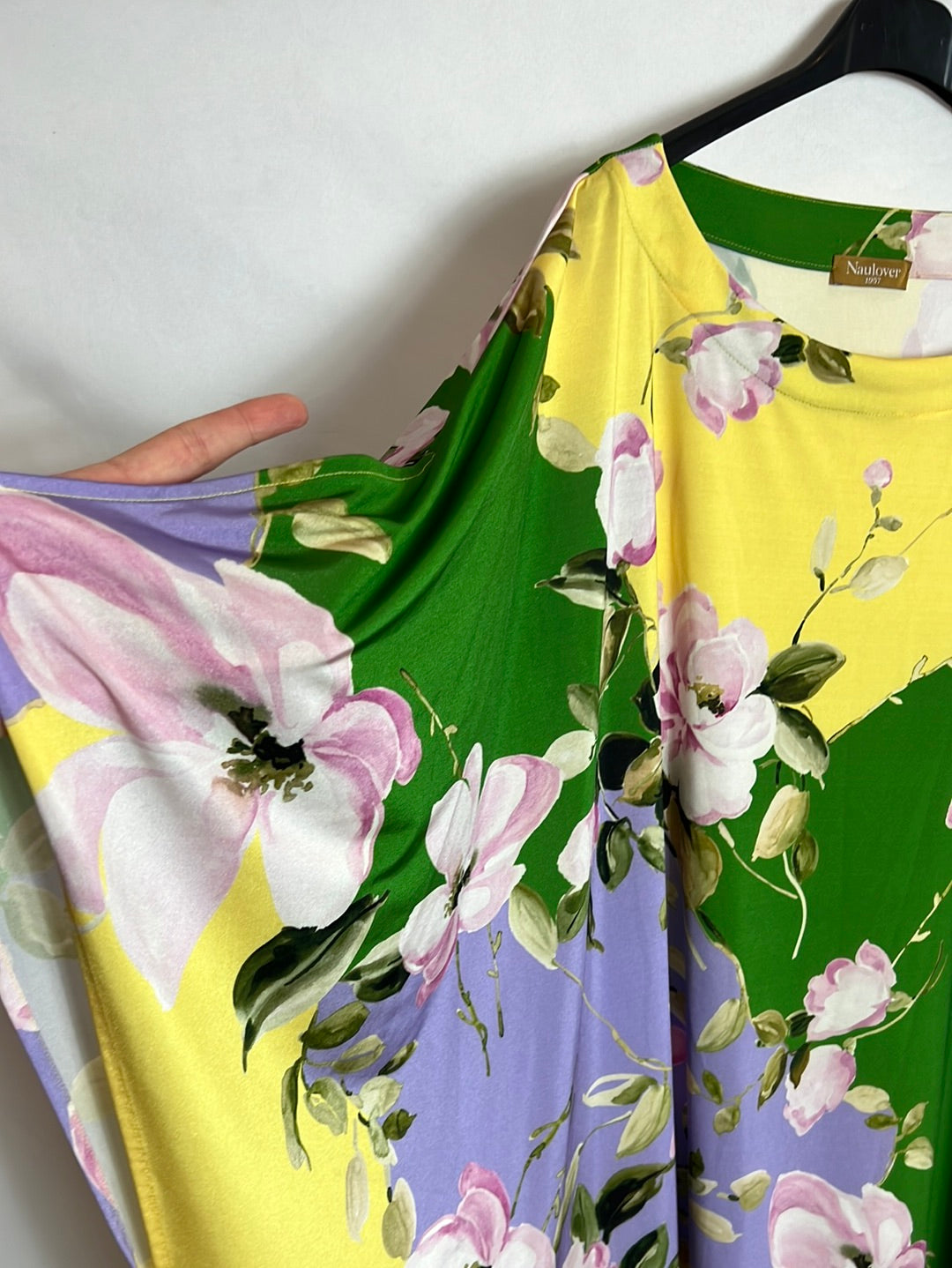 NAULOVER. Loose dress with sleeve opening. Size 01 (xs/s)