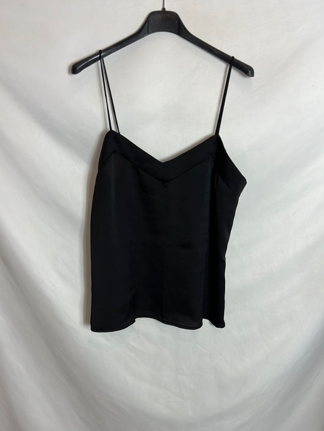MANGO. Top negro tirantes. T M
