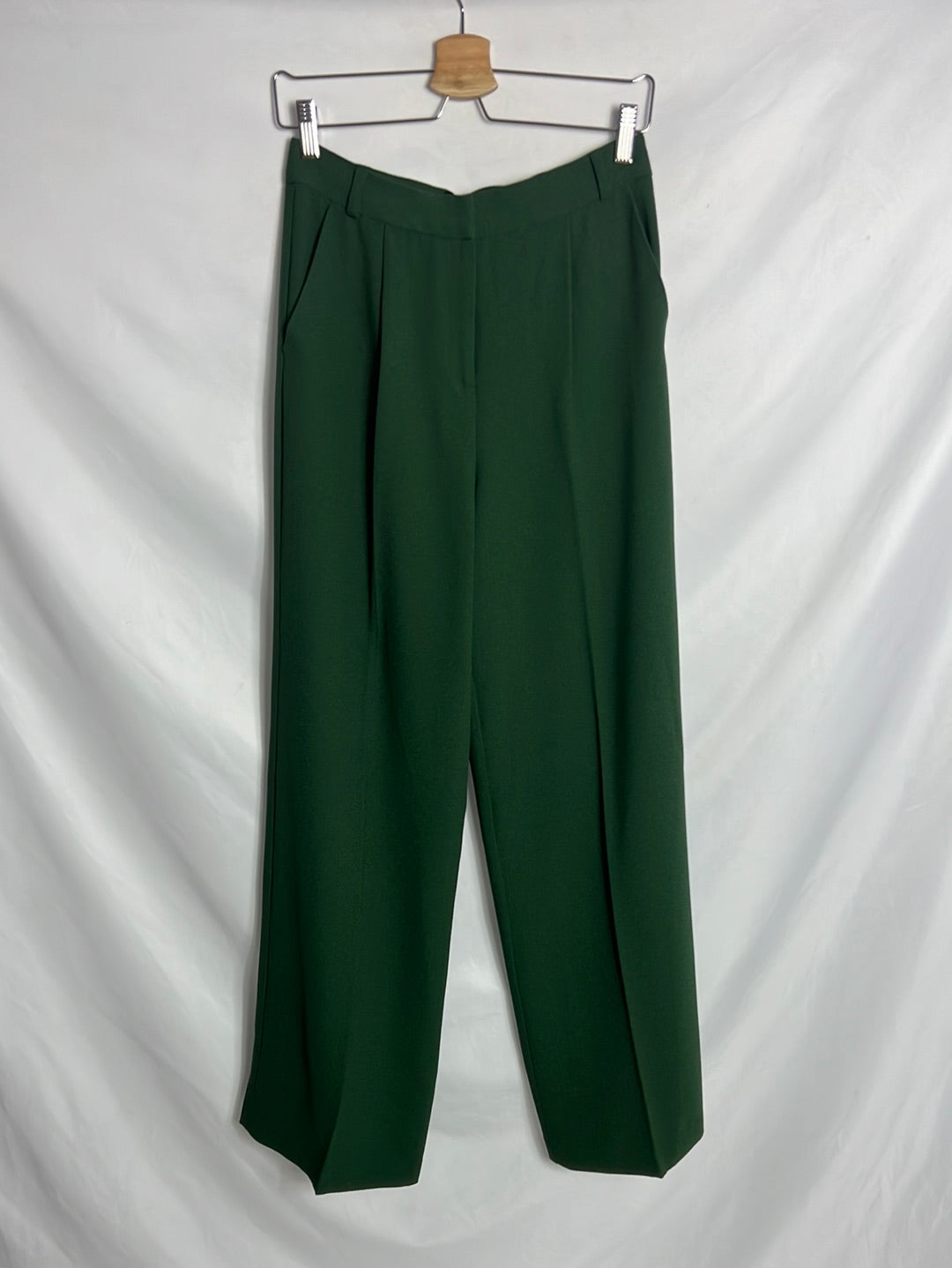 ASOS. Green palazzo pants. TS