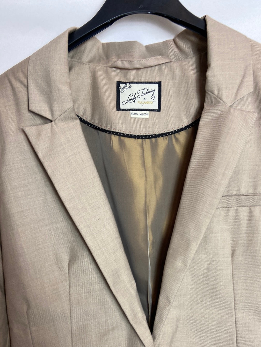 LOVELY TAILORING. Blazer beige T.S