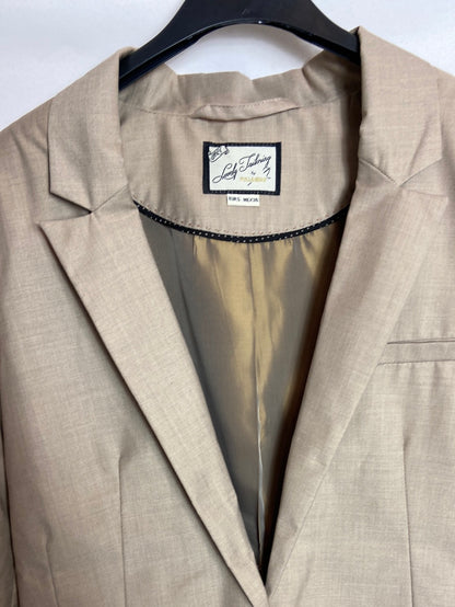LOVELY TAILORING. Blazer beige T.S