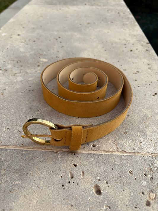 DES PETITS HAUTS. Cinturón piel camel