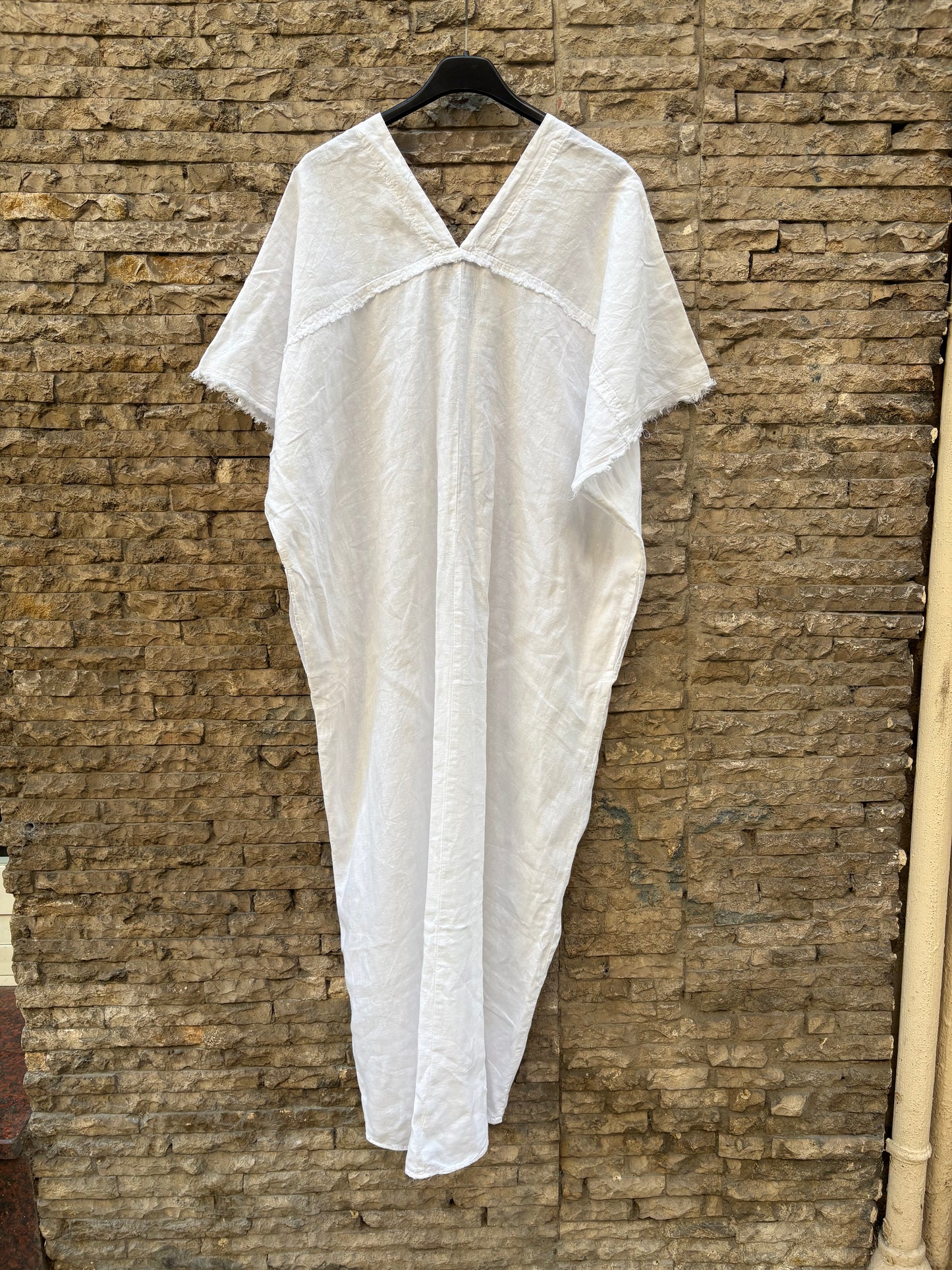 ZARA. Vestido blanco lino estilo túnica