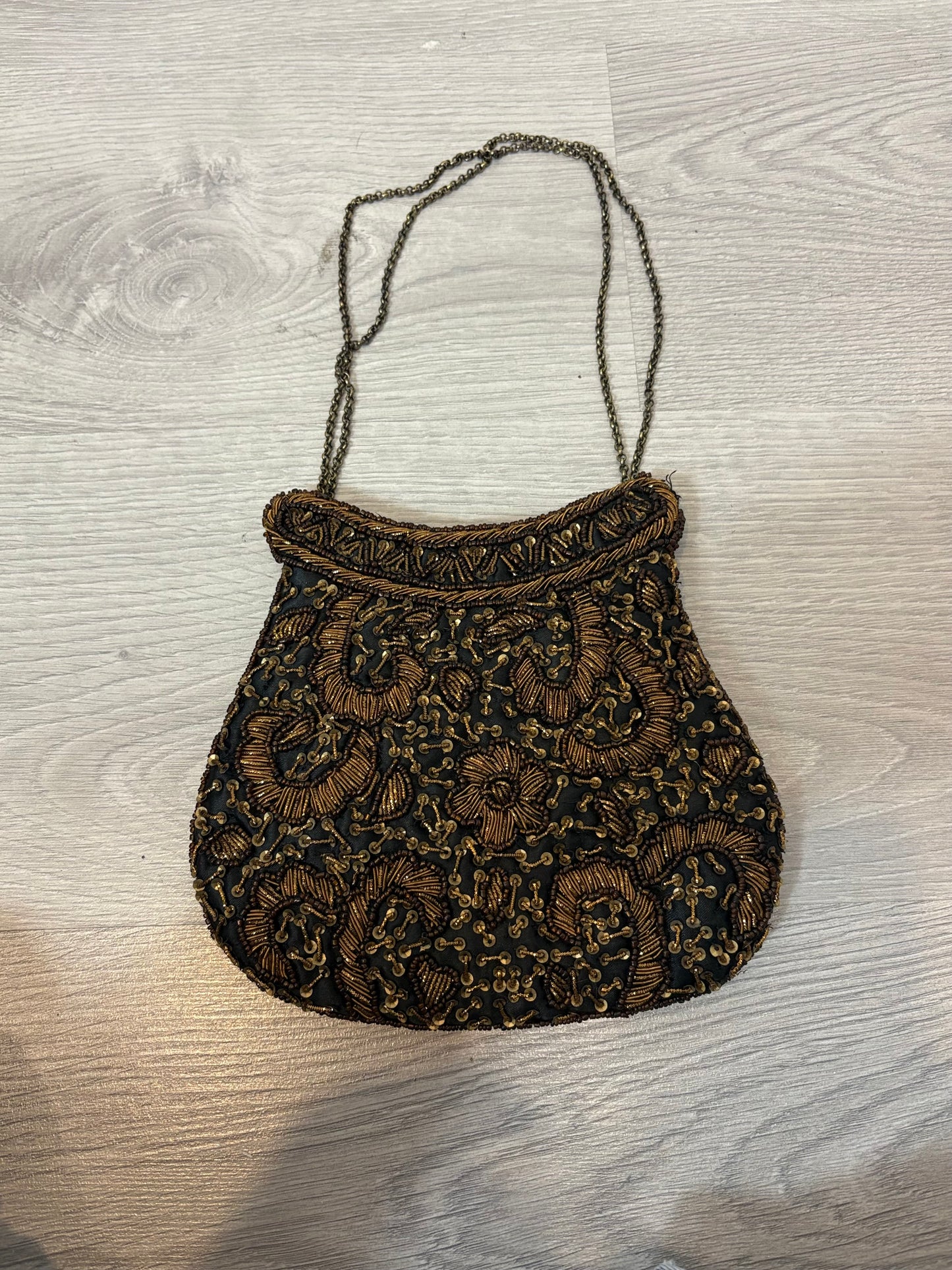 OTRAS. Bolso de mano pedrería