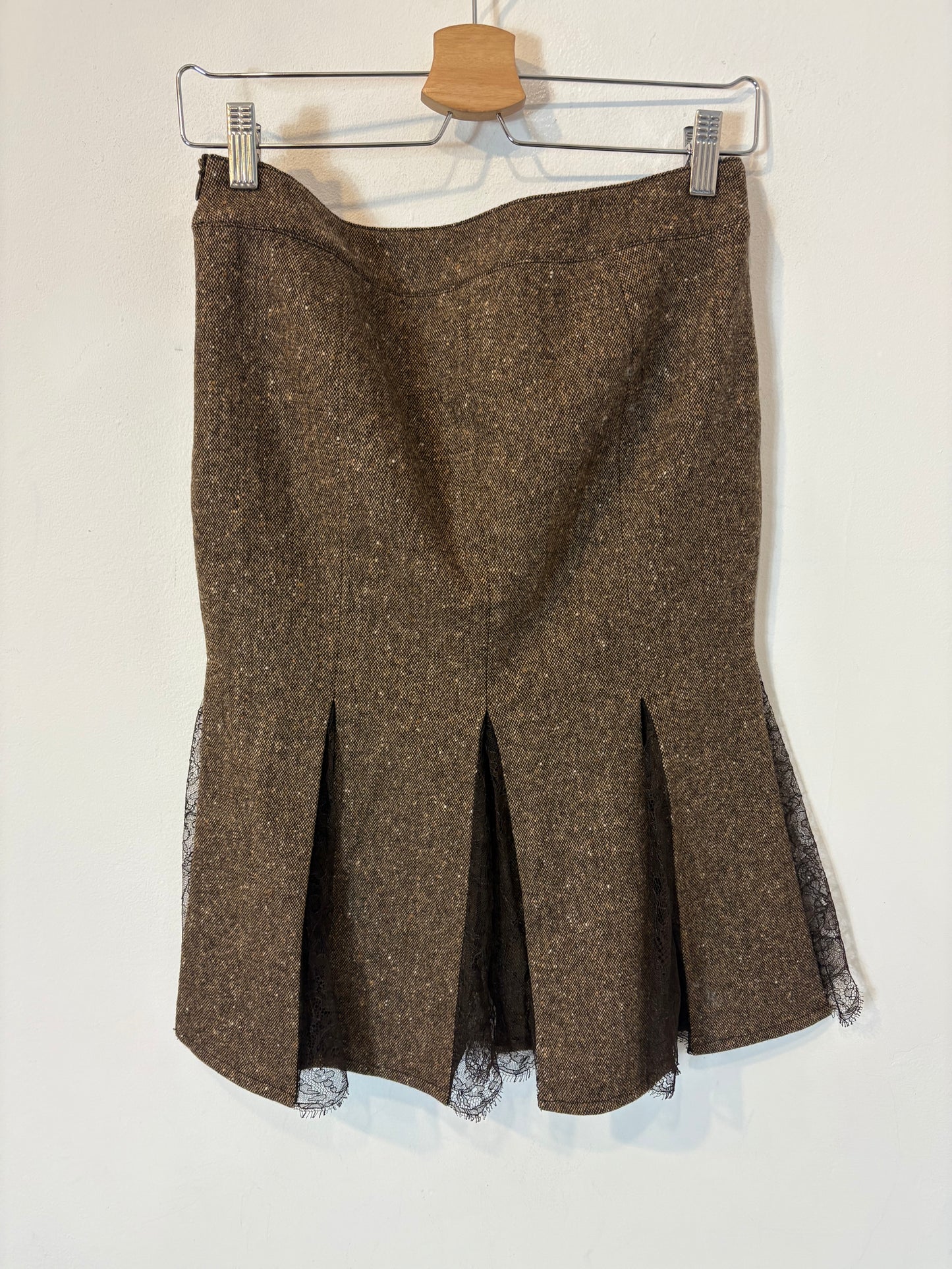 VALENTINO. Falda jaspeada detalle encaje