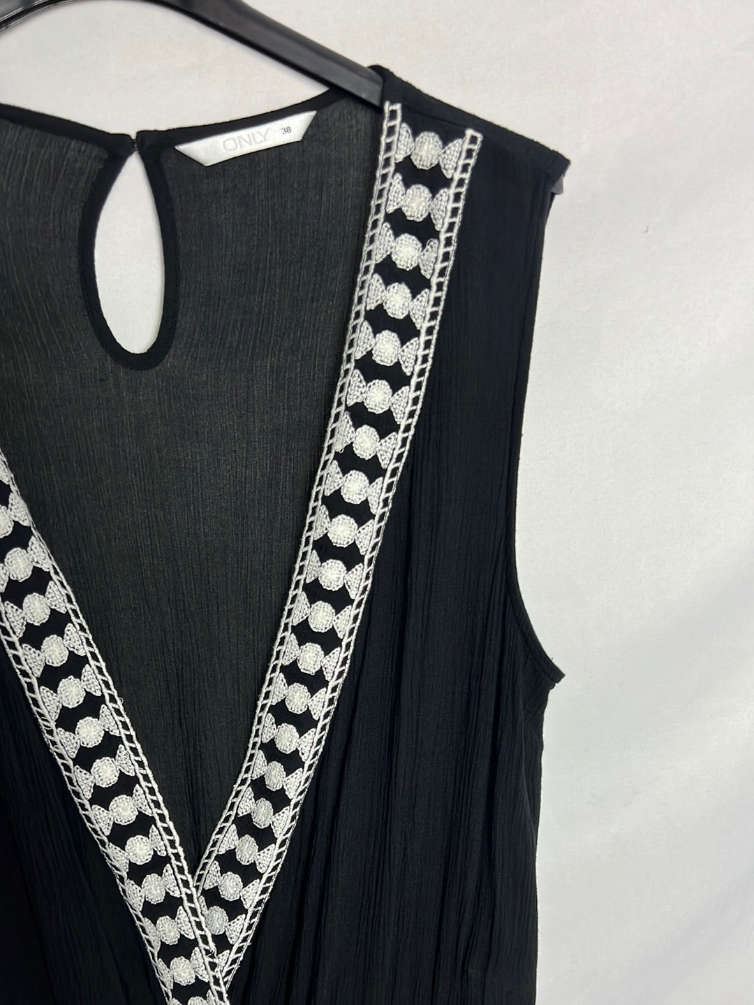 ONLY. Black wide-leg jumpsuit. Size 38