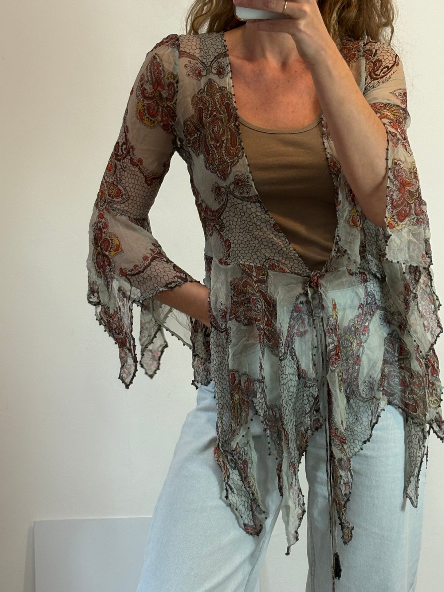 TOPSHOP by KATE MOSS. Blusa / kimono fluida semitransparente