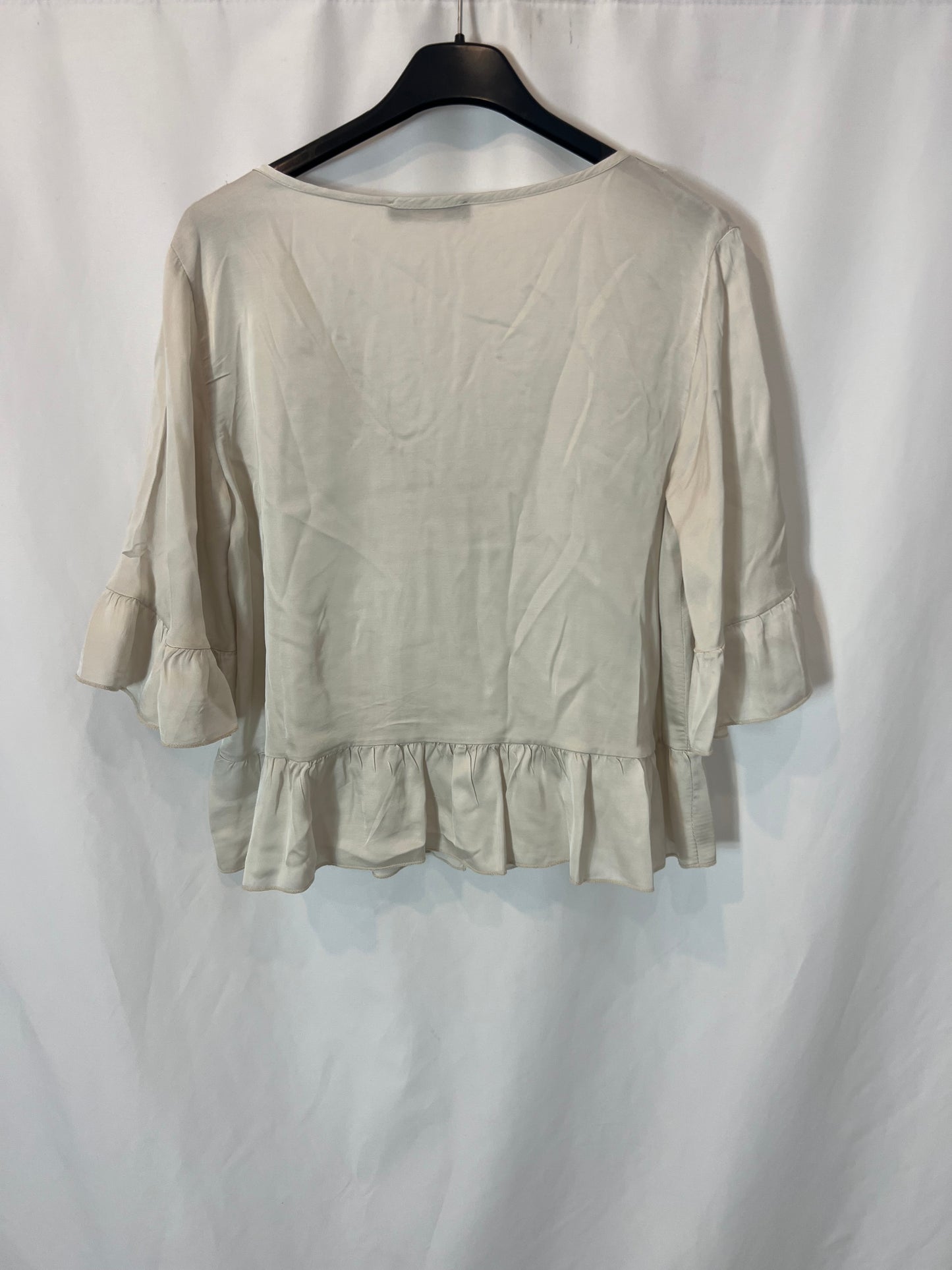 AZALEA. Flowy beige satin top. YOU (M)