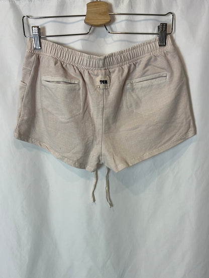 TCN. Light pink plush Bermuda shorts. TS/M