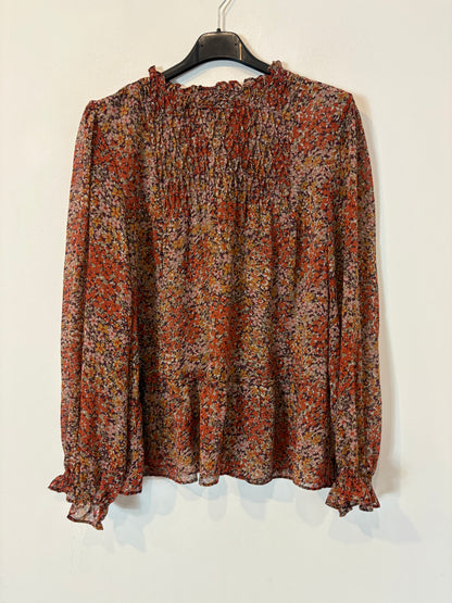 MANGO. Blusa flores detalle fruncido