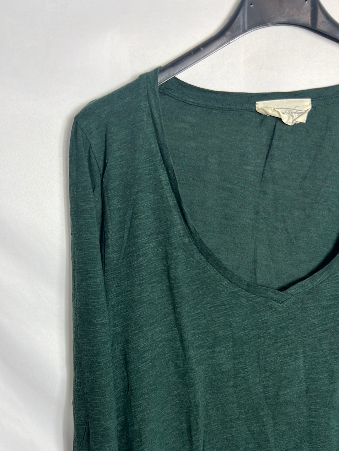 AMERICAN VINTAGE. Long-sleeved green top. TM
