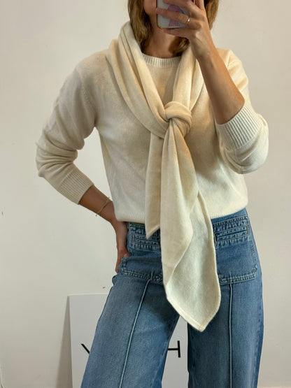 MASSIMO DUTTI. Jersey cashmere color crudo bufanda