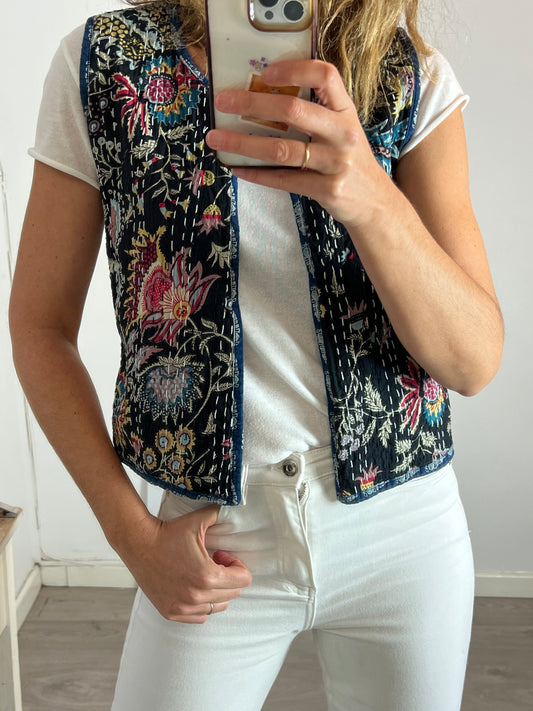 OTRAS. Chaleco negro con detalles bordados TU(s)