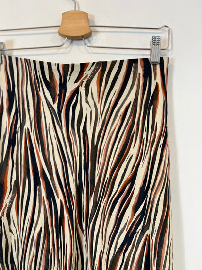 ZARA. Falda midi estampada T.m