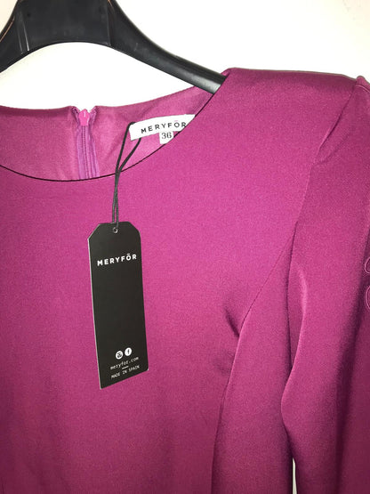 MERYFOR. Vestido midi rosa oscuro detalle mangas
