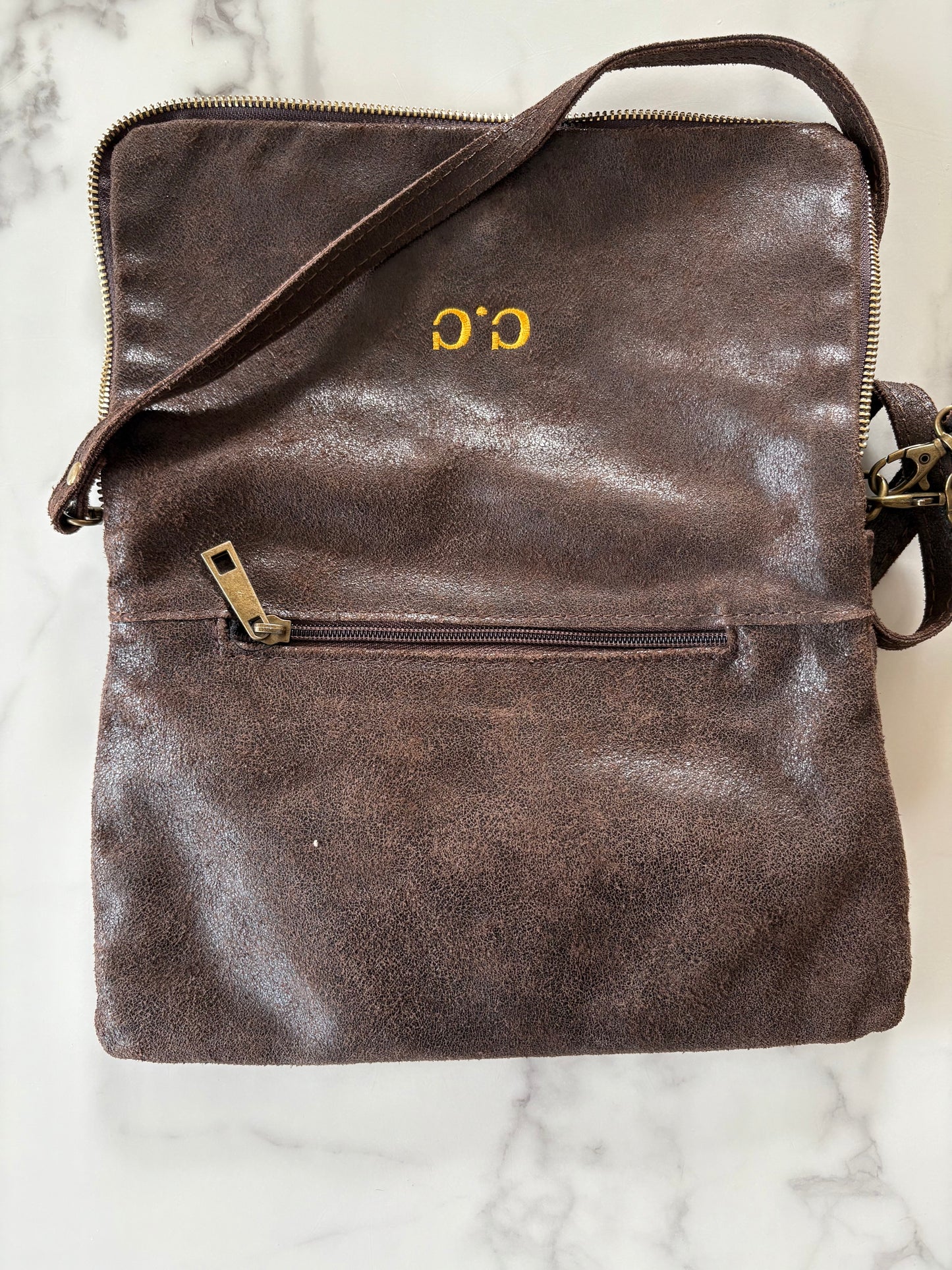 Bolso asa larga piel iniciales