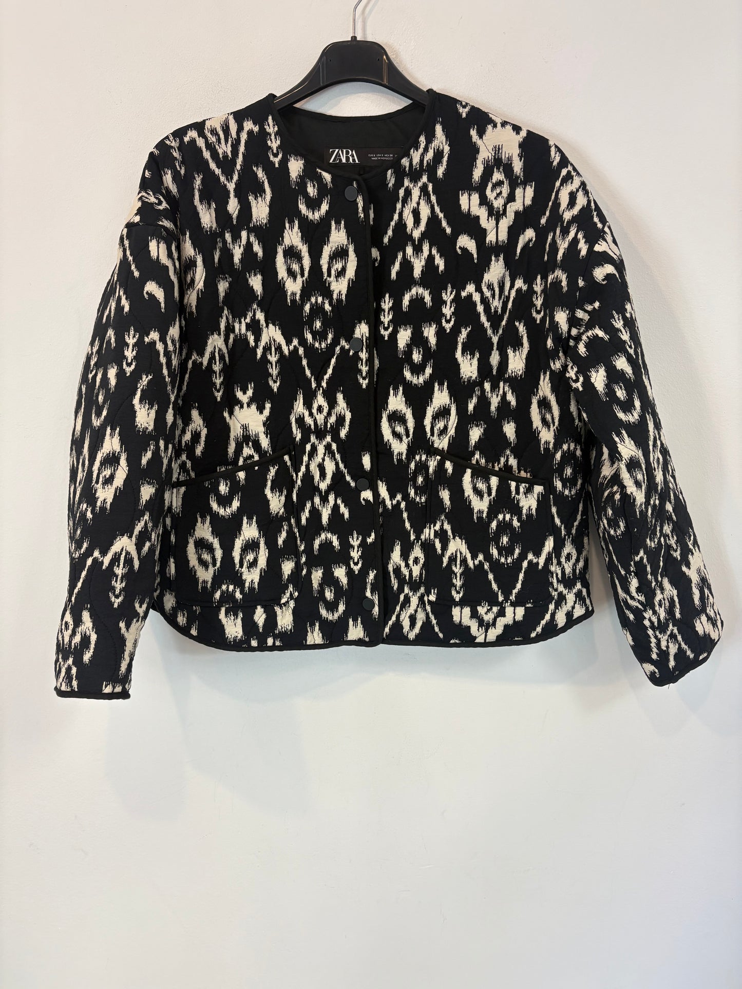 ZARA. Printed quilted jacket. TS