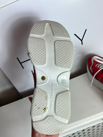 KENNEL SCHMENGER. Zapatillas rojas metálicas T.39