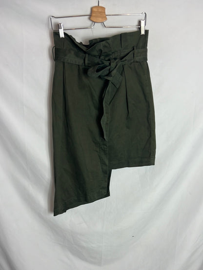 ZARA. Falda verde asimétrica. TM