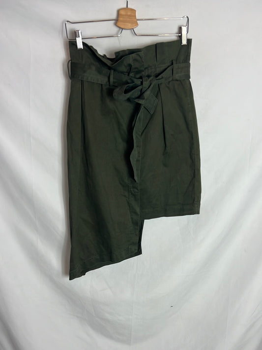 ZARA. Falda verde asimétrica. TM