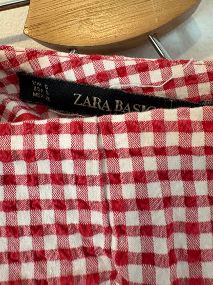 ZARA. Pantalón corto cuadros T.s
